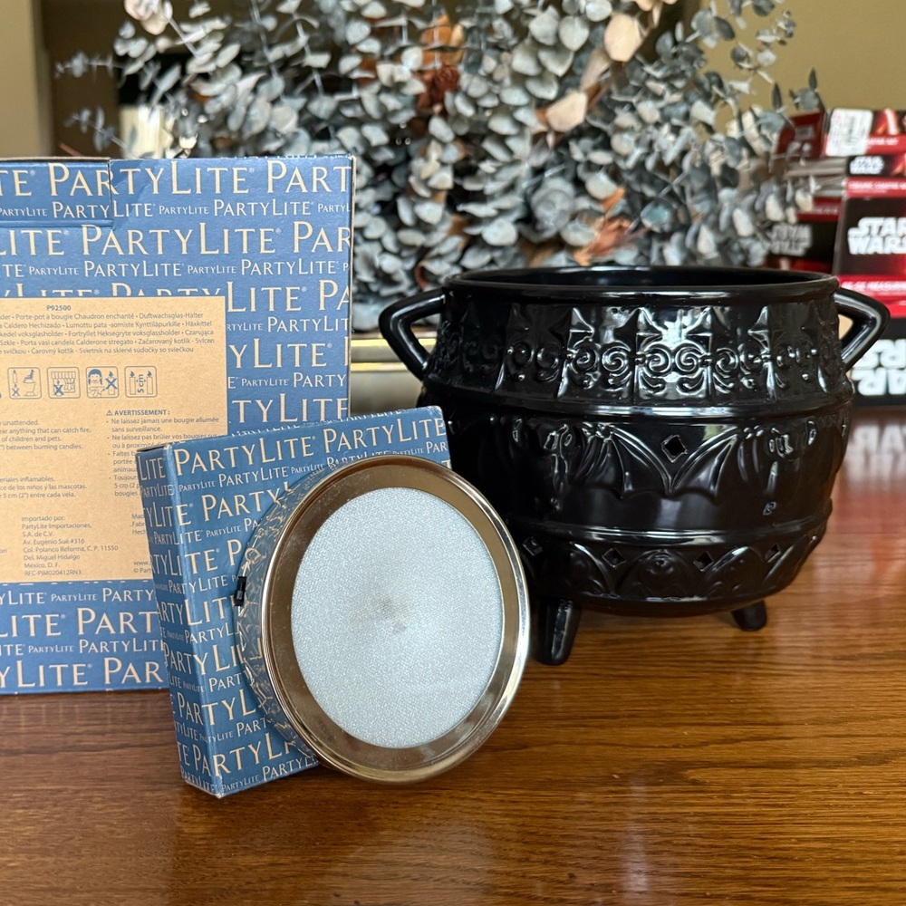 PartyLite Halloween Spellbound Cauldron Jar Holder Black and Color Changing Base - Picture 15 of 15